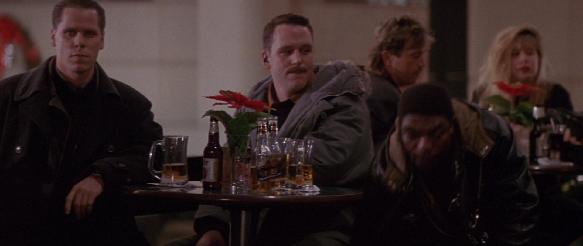 Die Hard 2 (1990), wide, 2.36:1 — film still