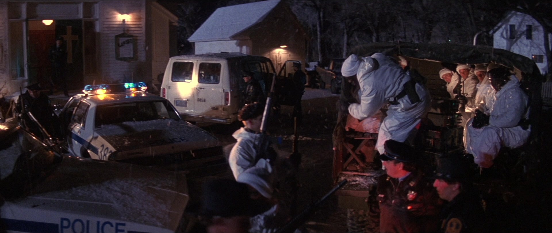 Die Hard 2 (1990), wide, 2.36:1 — film still