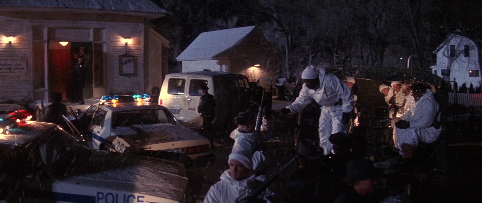 Die Hard 2 (1990), wide, 2.36:1 — film still