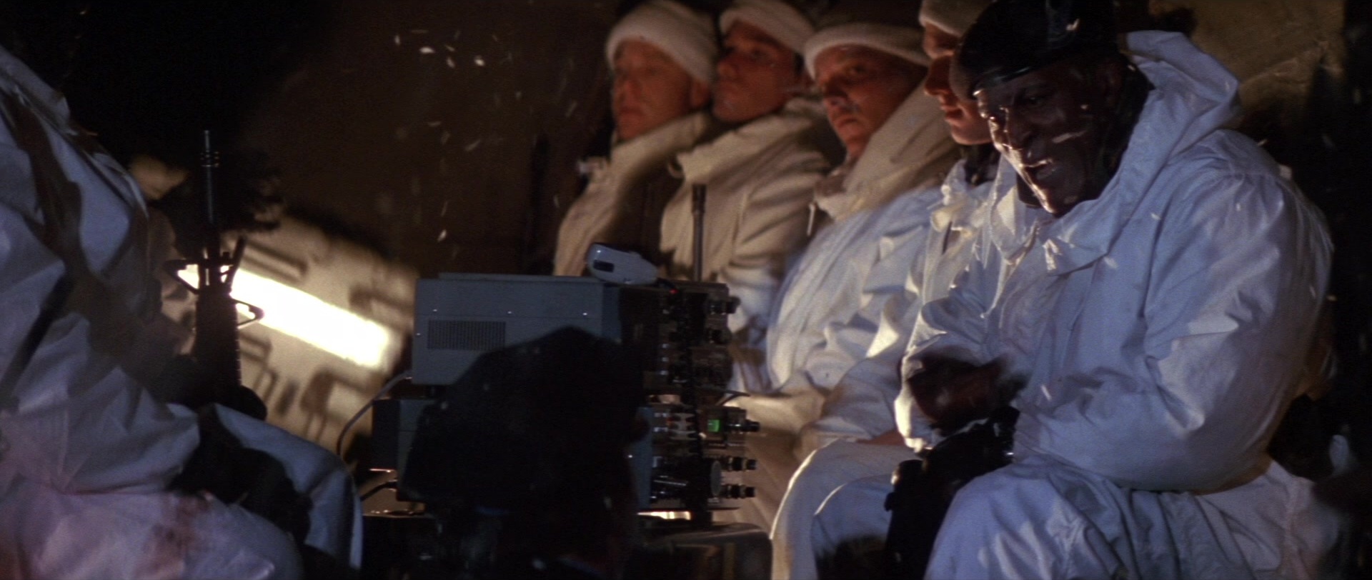 Die Hard 2 (1990), wide, 2.36:1 — film still