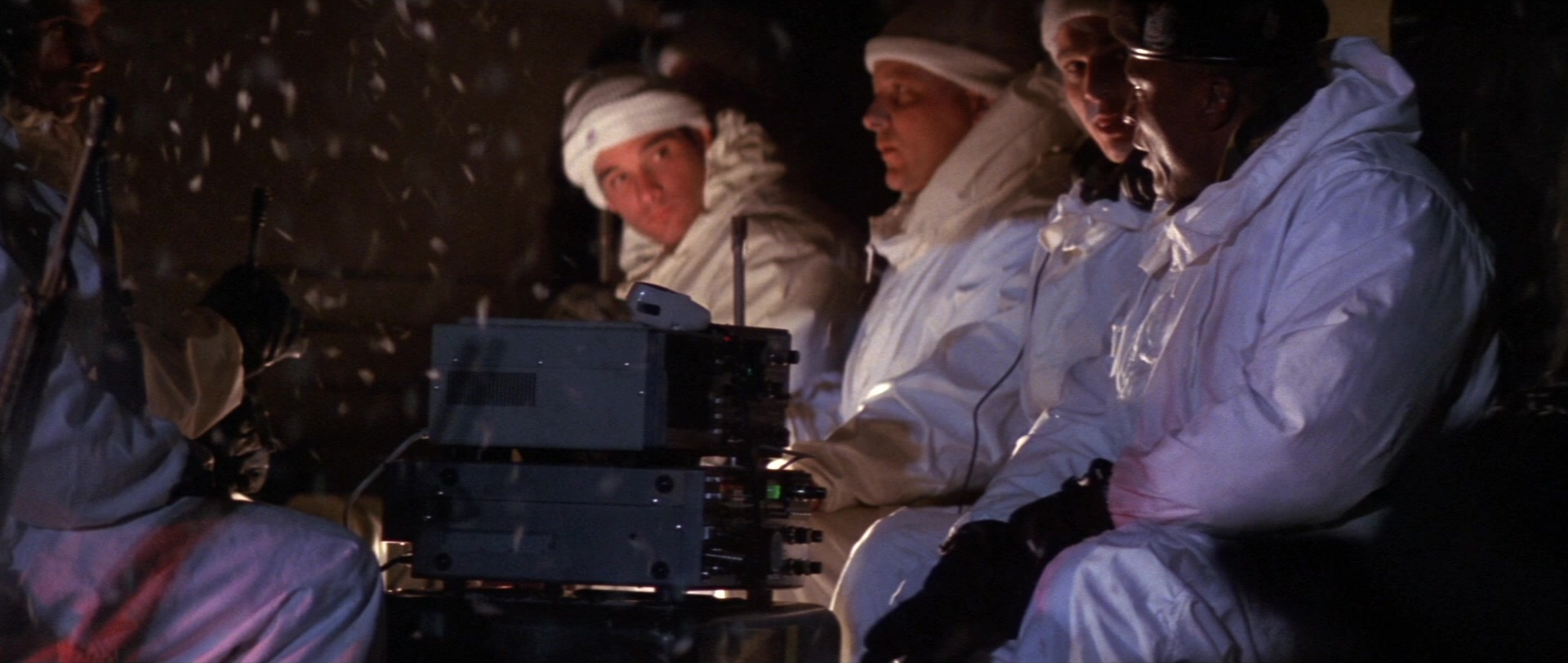 Die Hard 2 (1990), wide, 2.36:1 — film still