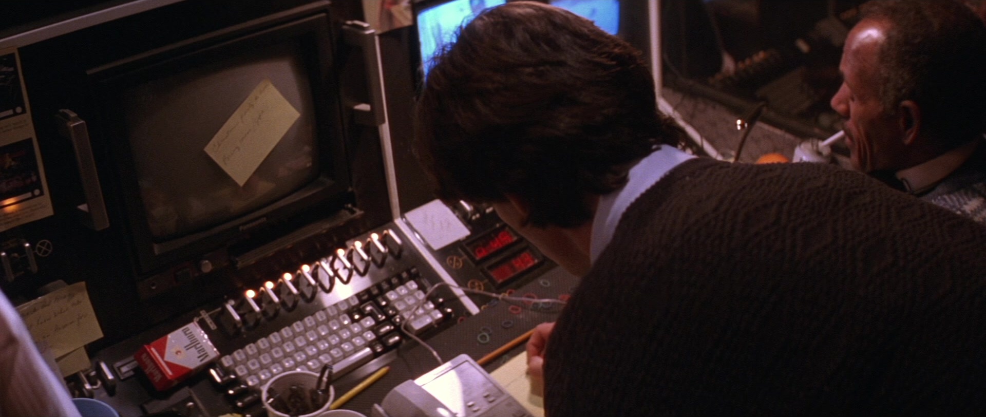 Die Hard 2 (1990), unknown, 2.36:1 — film still