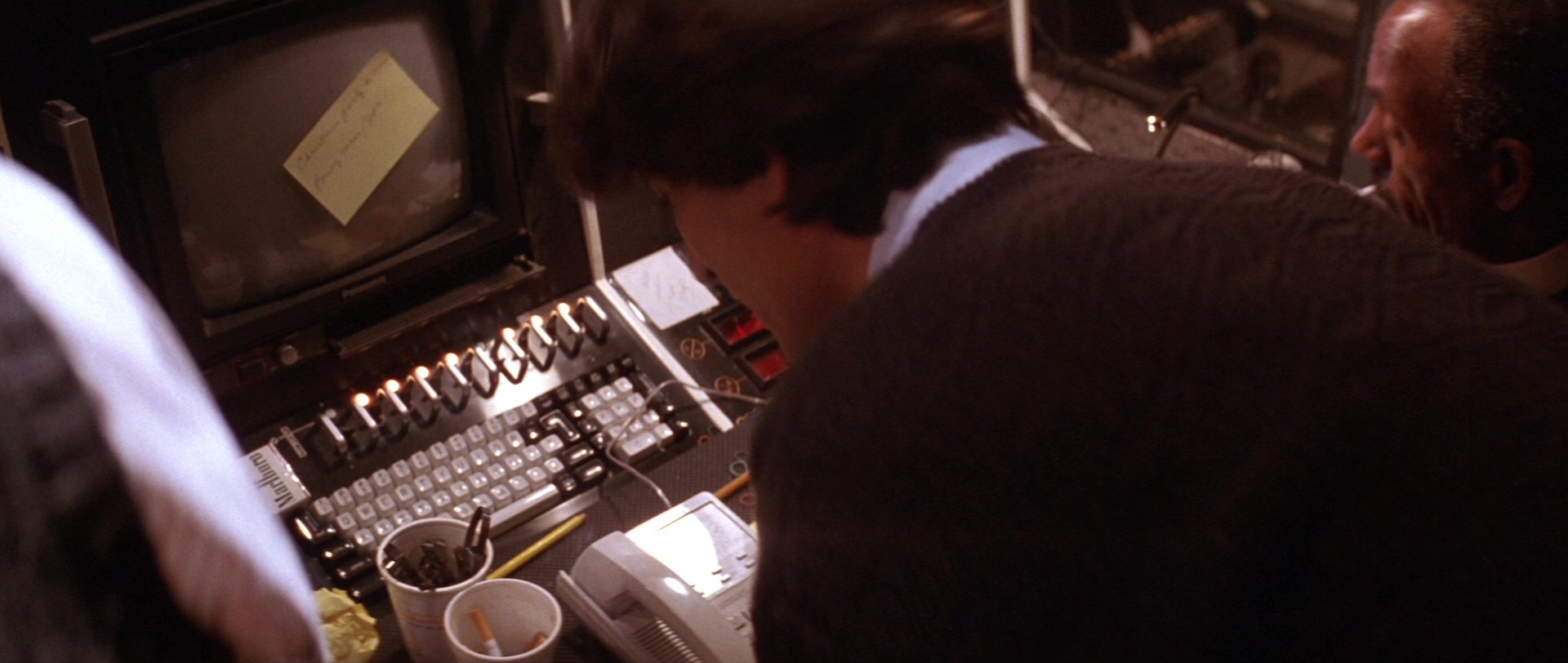 Die Hard 2 (1990), unknown, 2.36:1 — film still