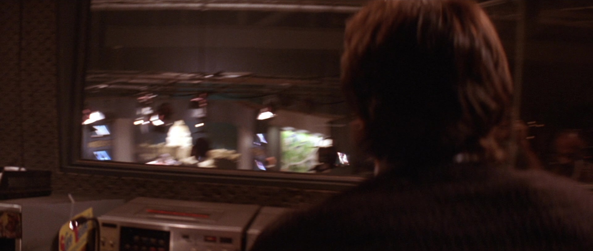 Die Hard 2 (1990), wide, 2.36:1 — film still