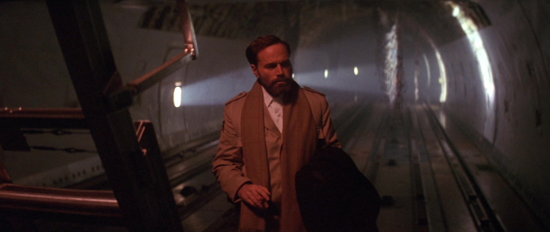 Die Hard 2 (1990), wide, 2.36:1 — film still