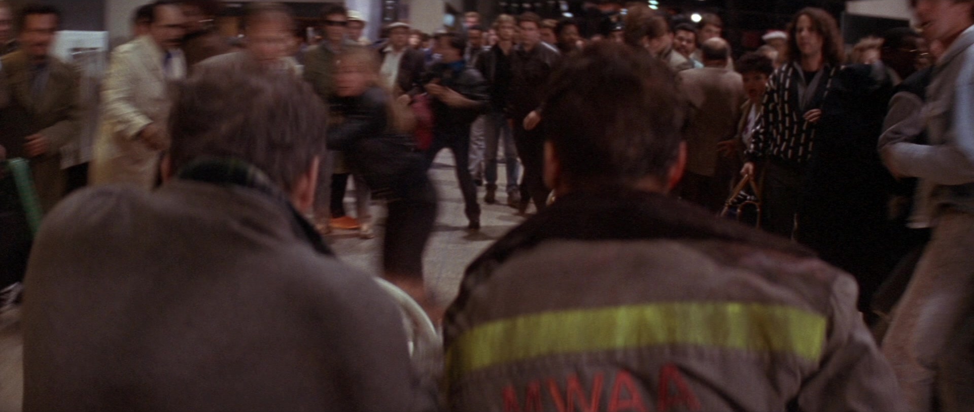 Die Hard 2 (1990), wide, 2.36:1 — film still