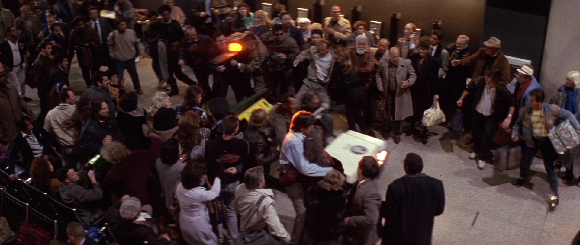 Die Hard 2 (1990), wide, 2.36:1 — film still
