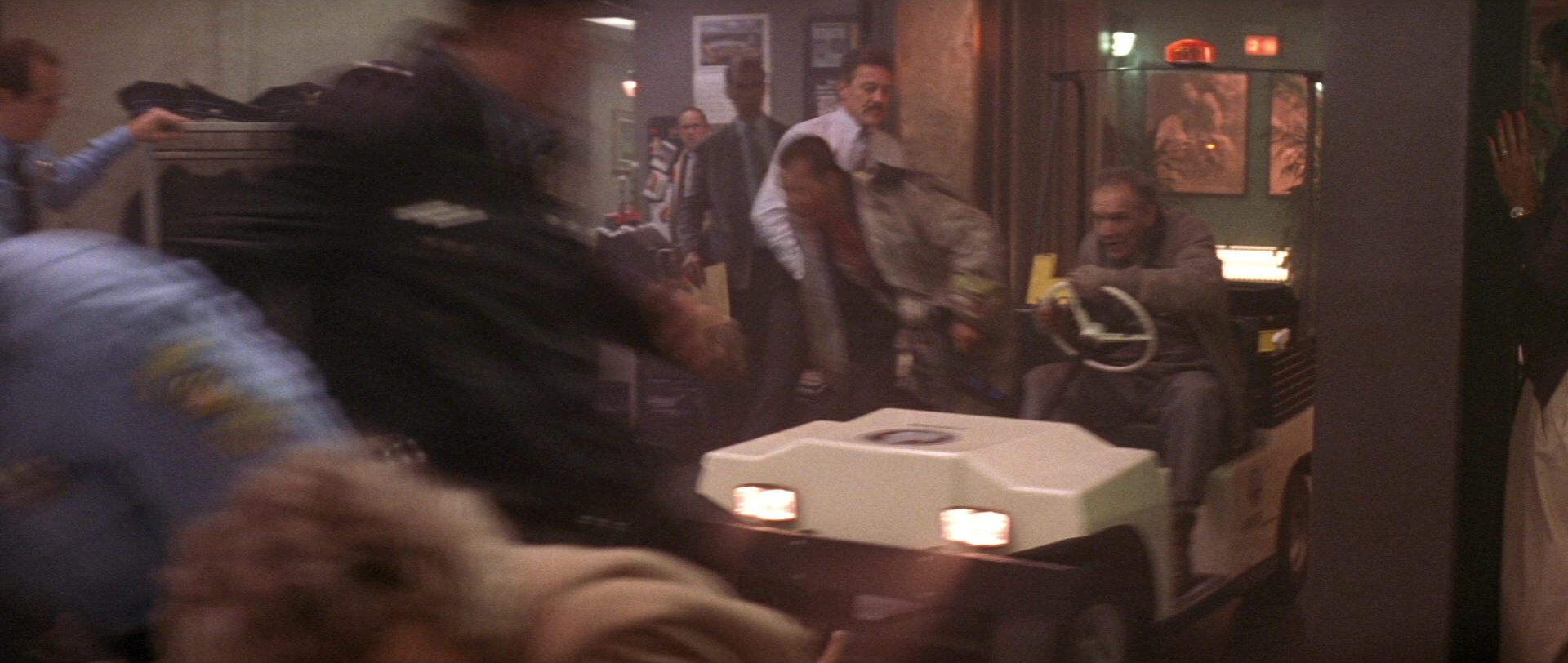 Die Hard 2 (1990), wide, 2.36:1 — film still