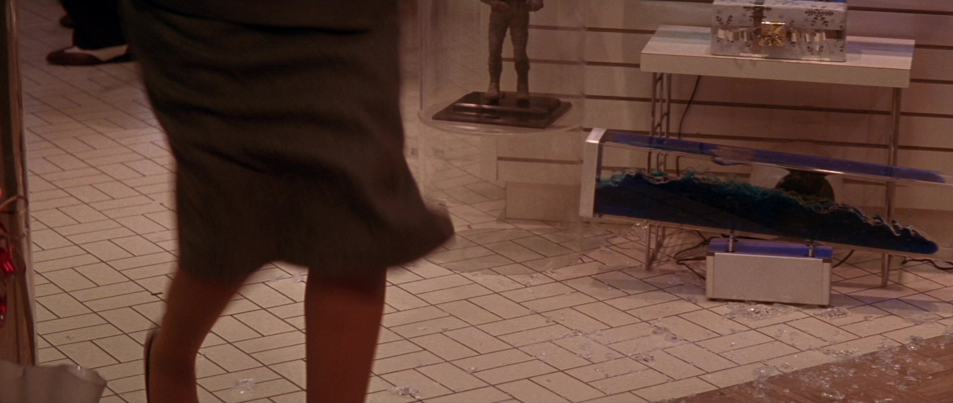 Die Hard 2 (1990), wide, 2.36:1 — film still