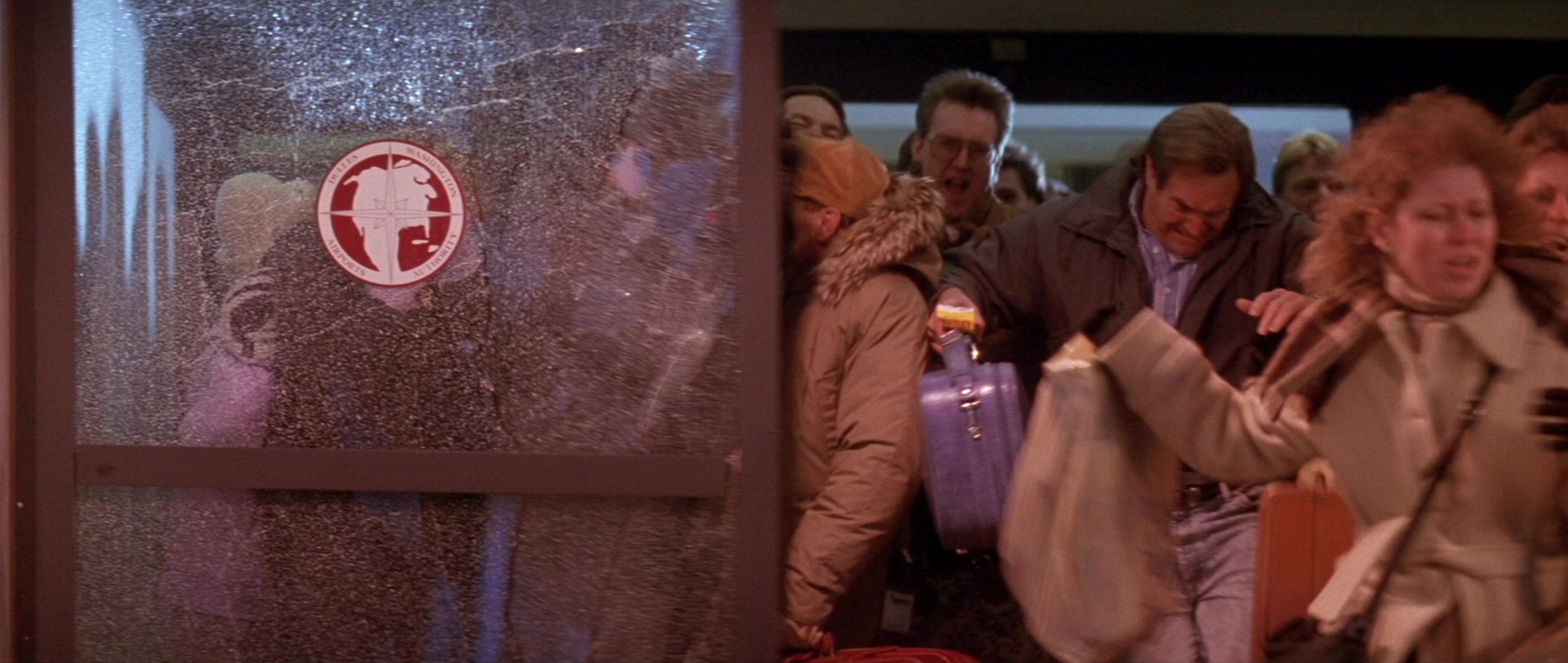 Die Hard 2 (1990), wide, 2.36:1 — film still