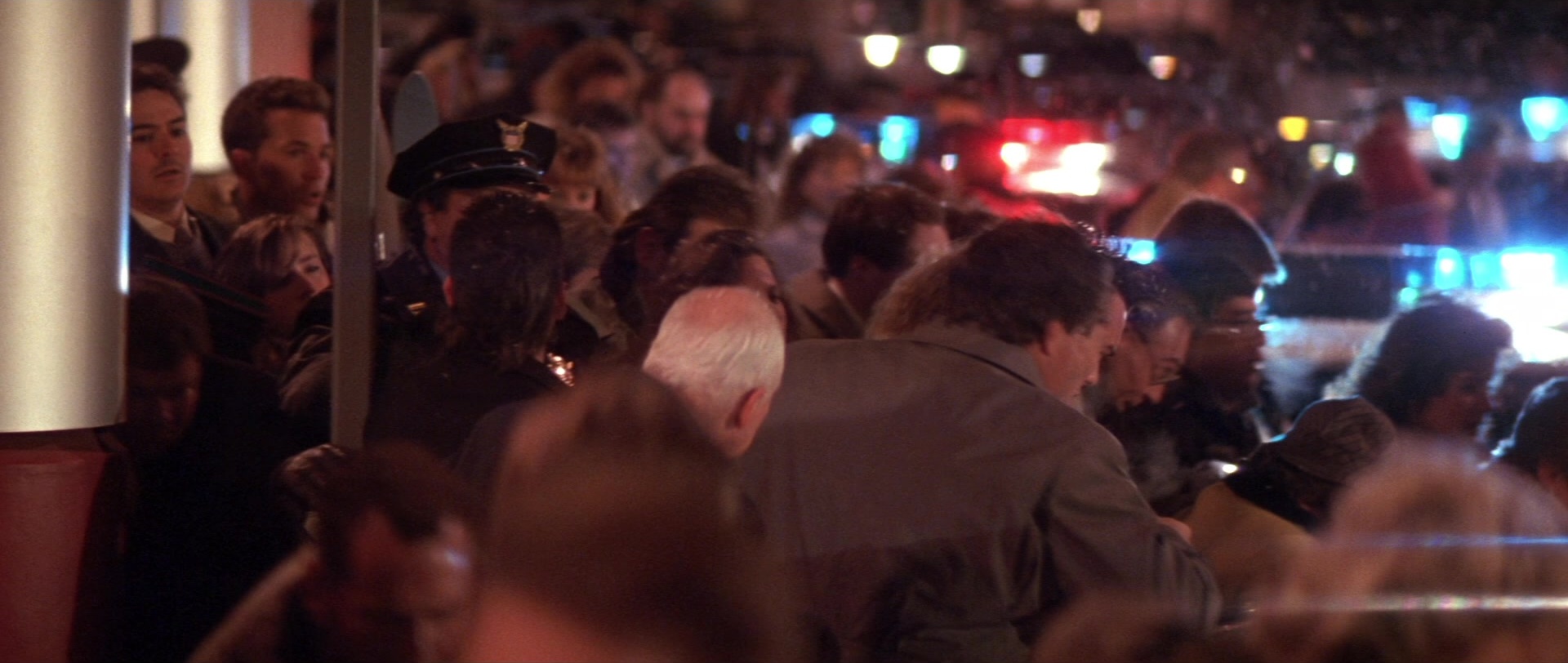 Die Hard 2 (1990), wide, 2.36:1 — film still