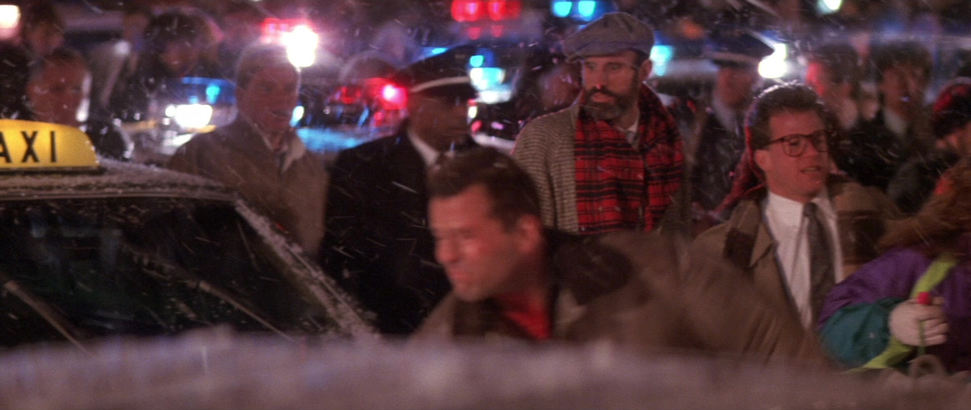Die Hard 2 (1990), wide, 2.36:1 — film still
