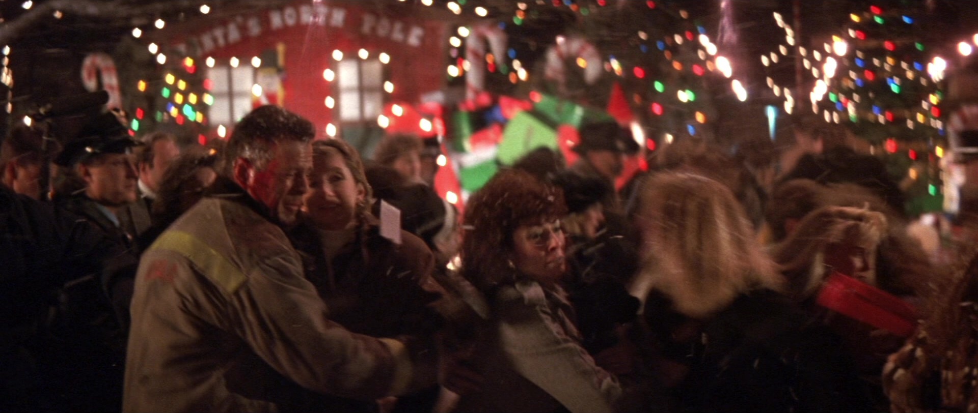 Die Hard 2 (1990), wide, 2.36:1 — film still