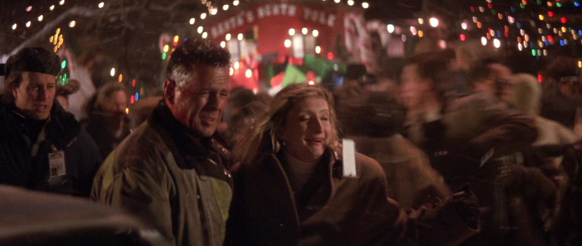 Die Hard 2 (1990), wide, 2.36:1 — film still