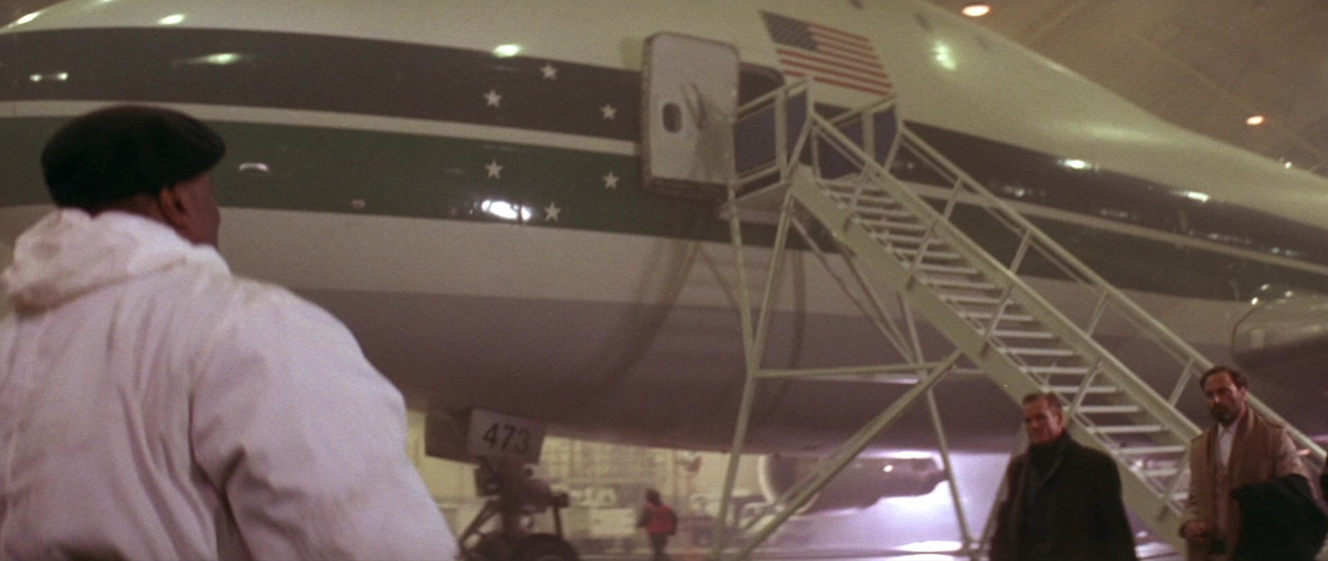 Die Hard 2 (1990), wide, 2.36:1 — film still