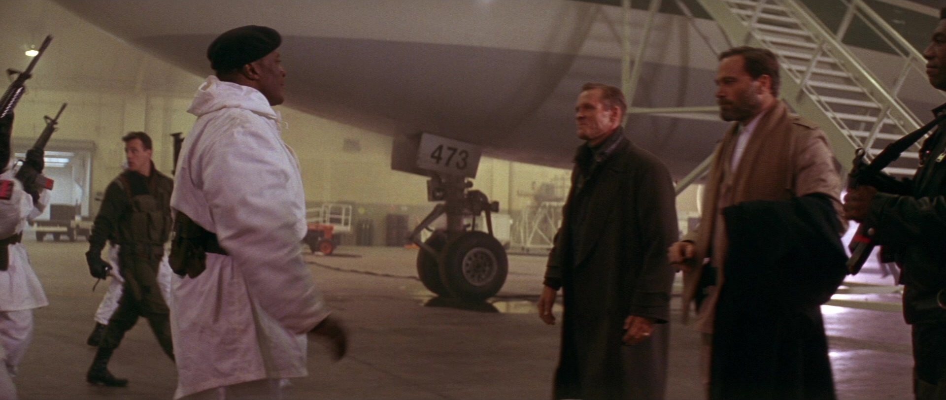 Die Hard 2 (1990), wide, 2.36:1 — film still