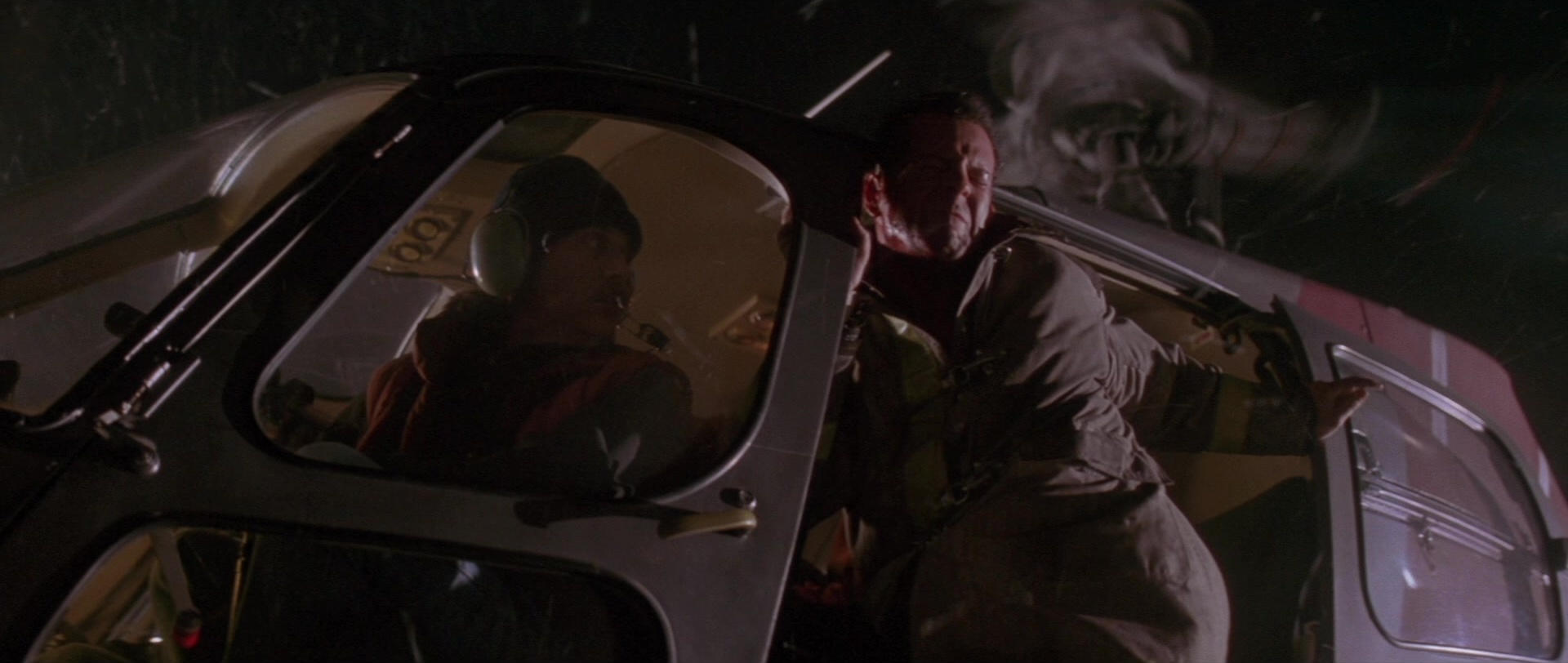 Die Hard 2 (1990), wide, 2.36:1 — film still