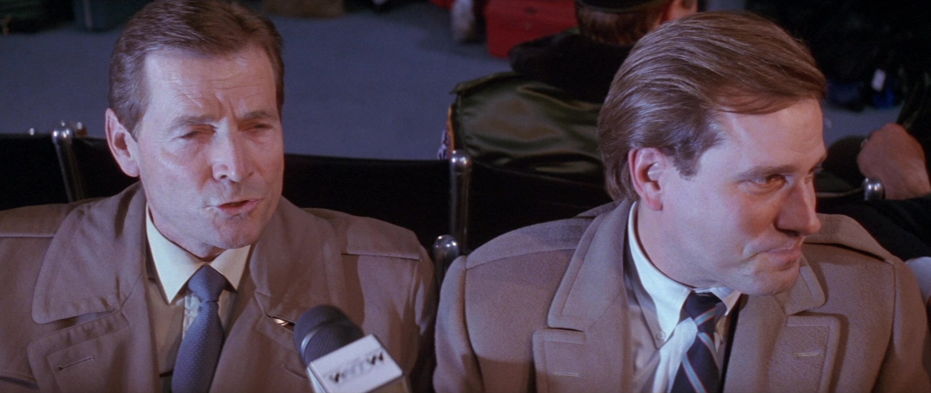 Die Hard 2 (1990), medium, 2.36:1 — film still