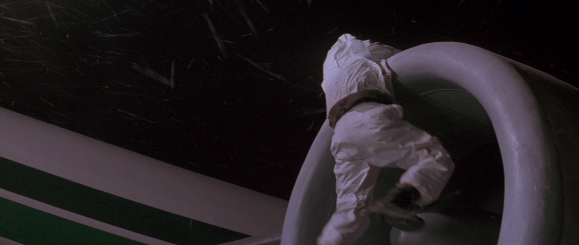 Die Hard 2 (1990), unknown, 2.36:1 — film still