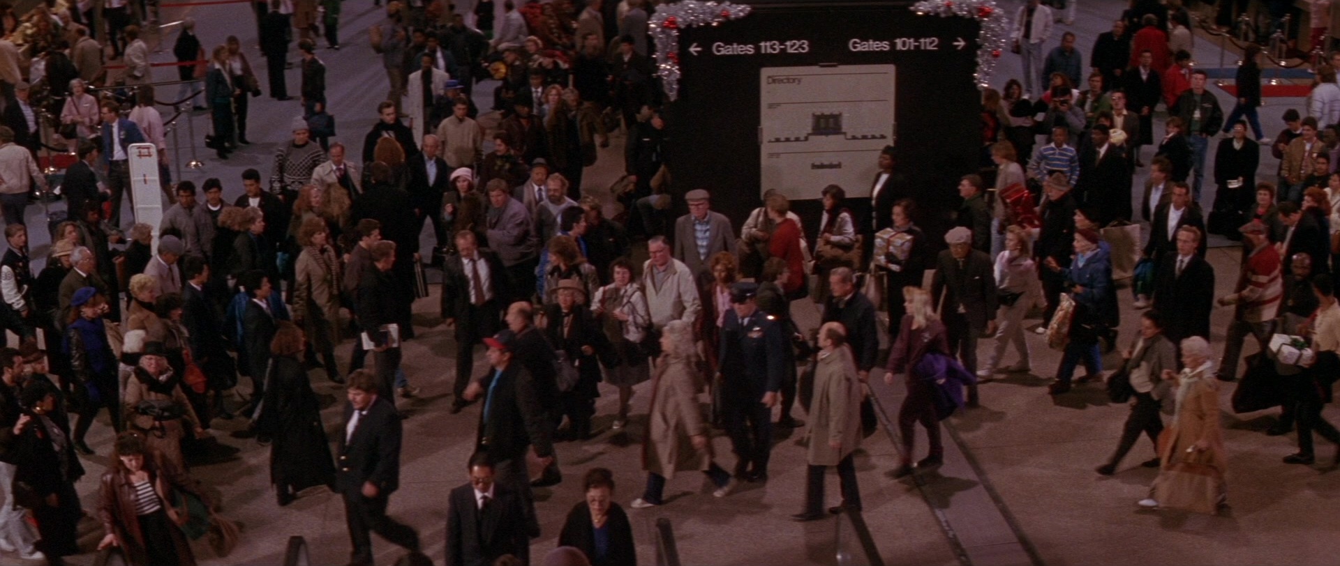 Die Hard 2 (1990), wide, 2.36:1 — film still