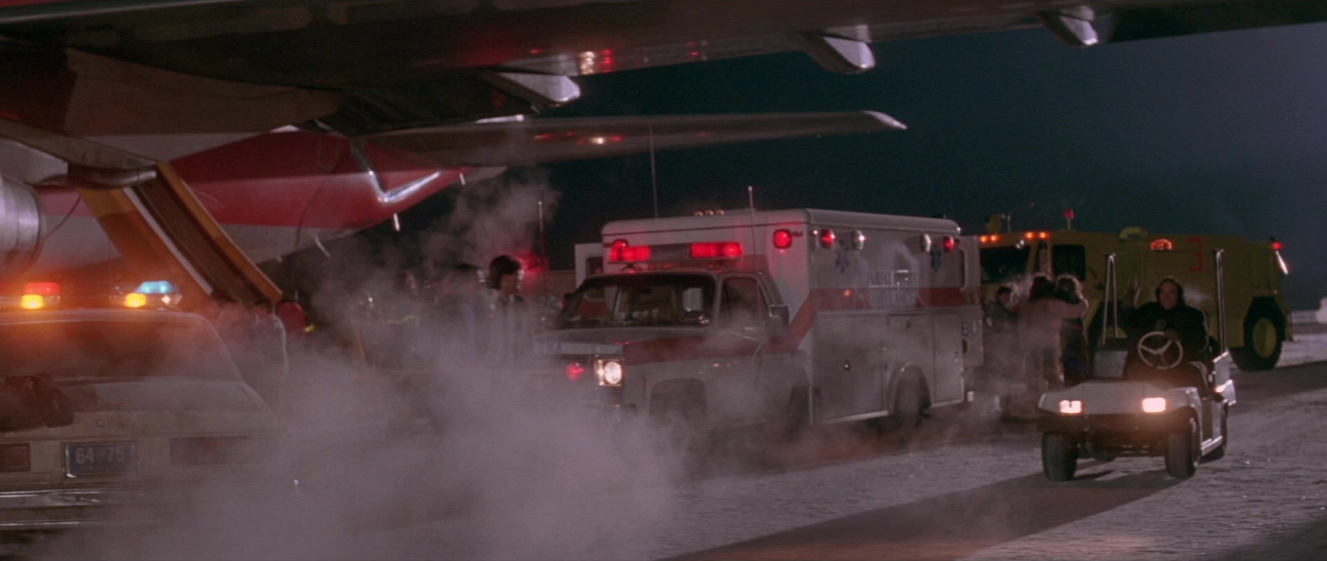 Die Hard 2 (1990), unknown, 2.36:1 — film still