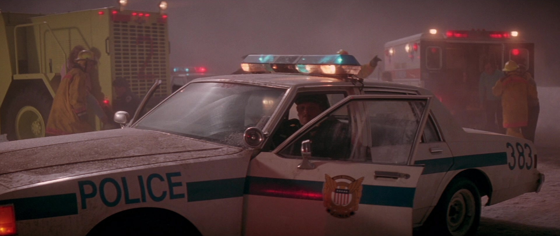 Die Hard 2 (1990), wide, 2.36:1 — film still