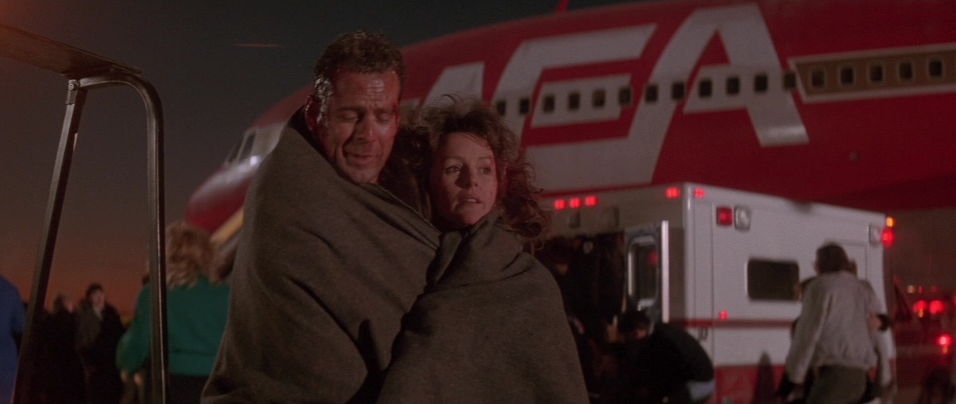 Die Hard 2 (1990), wide, 2.36:1 — film still