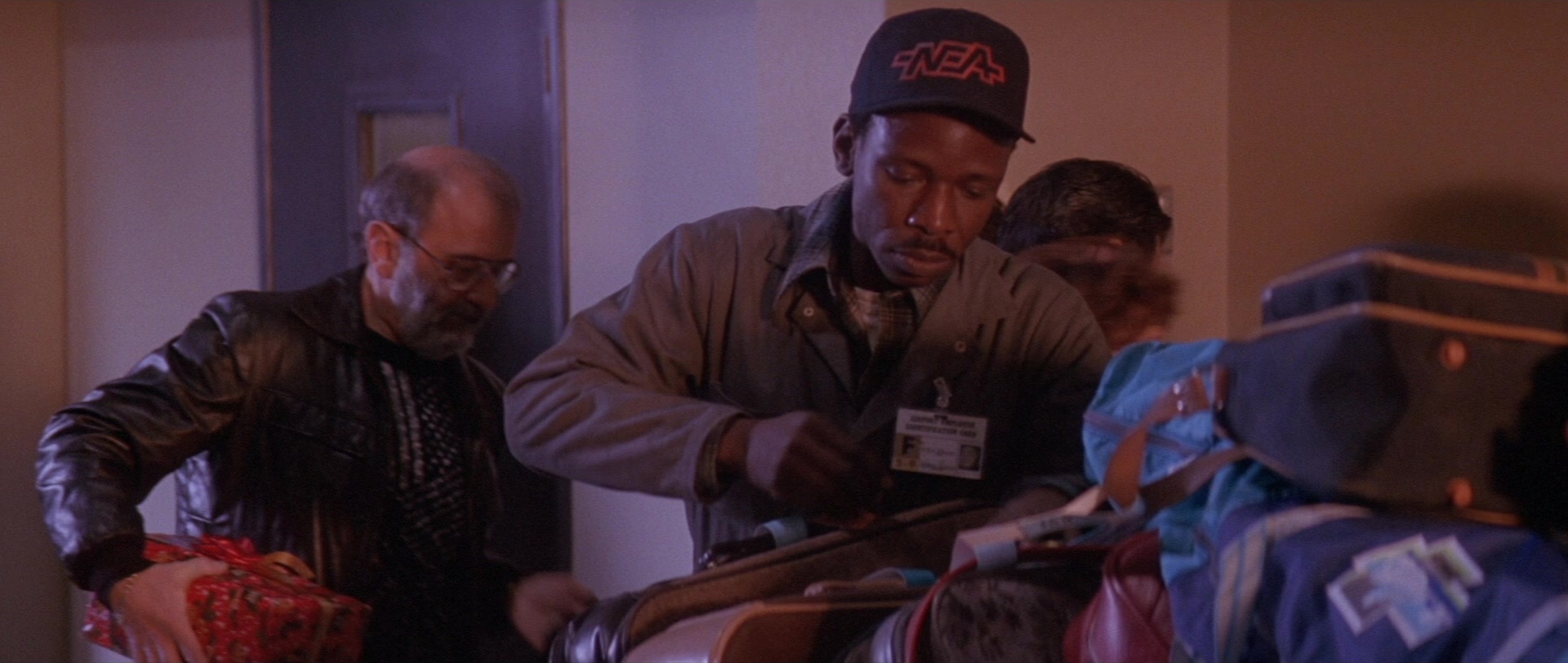 Die Hard 2 (1990), wide, 2.36:1 — film still