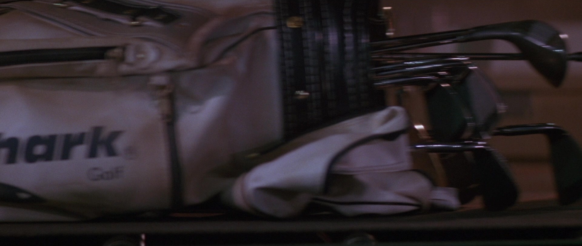 Die Hard 2 (1990), wide, 2.36:1 — film still