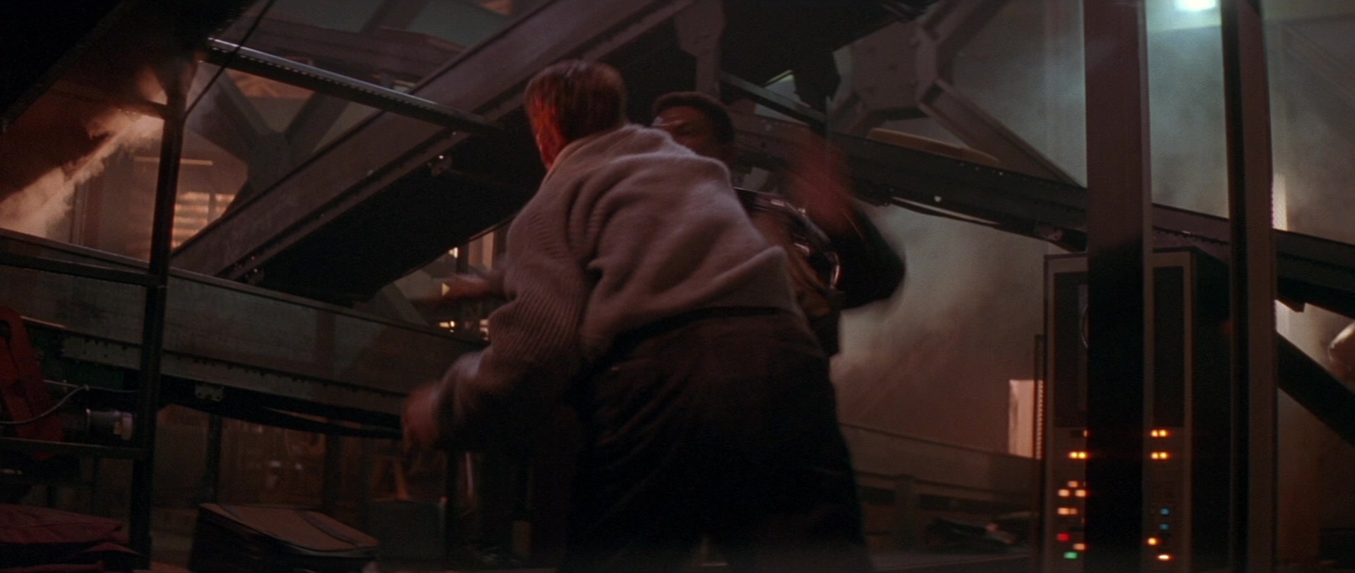 Die Hard 2 (1990), unknown, 2.36:1 — film still