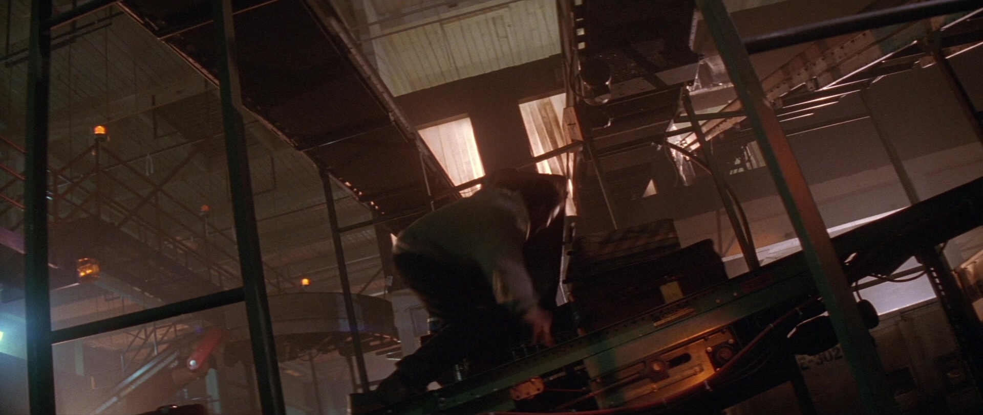 Die Hard 2 (1990), wide, 2.36:1 — film still