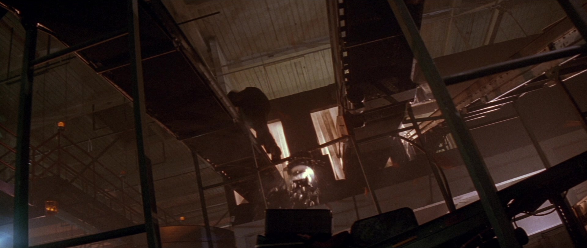 Die Hard 2 (1990), close, 2.36:1 — film still