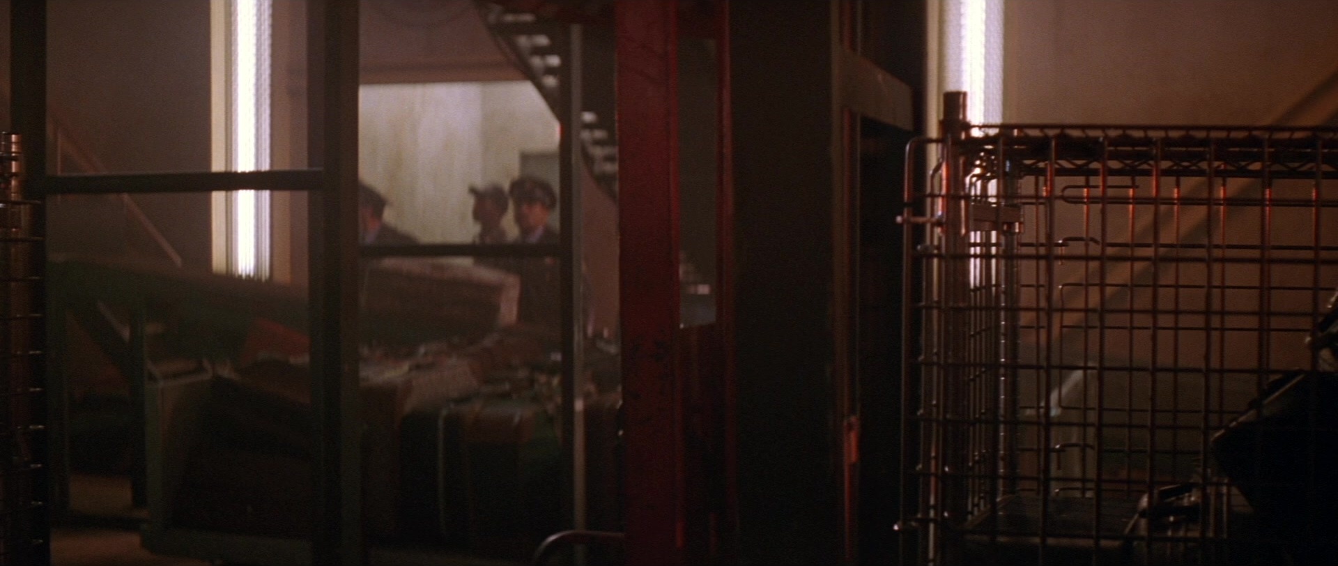 Die Hard 2 (1990), wide, 2.36:1 — film still