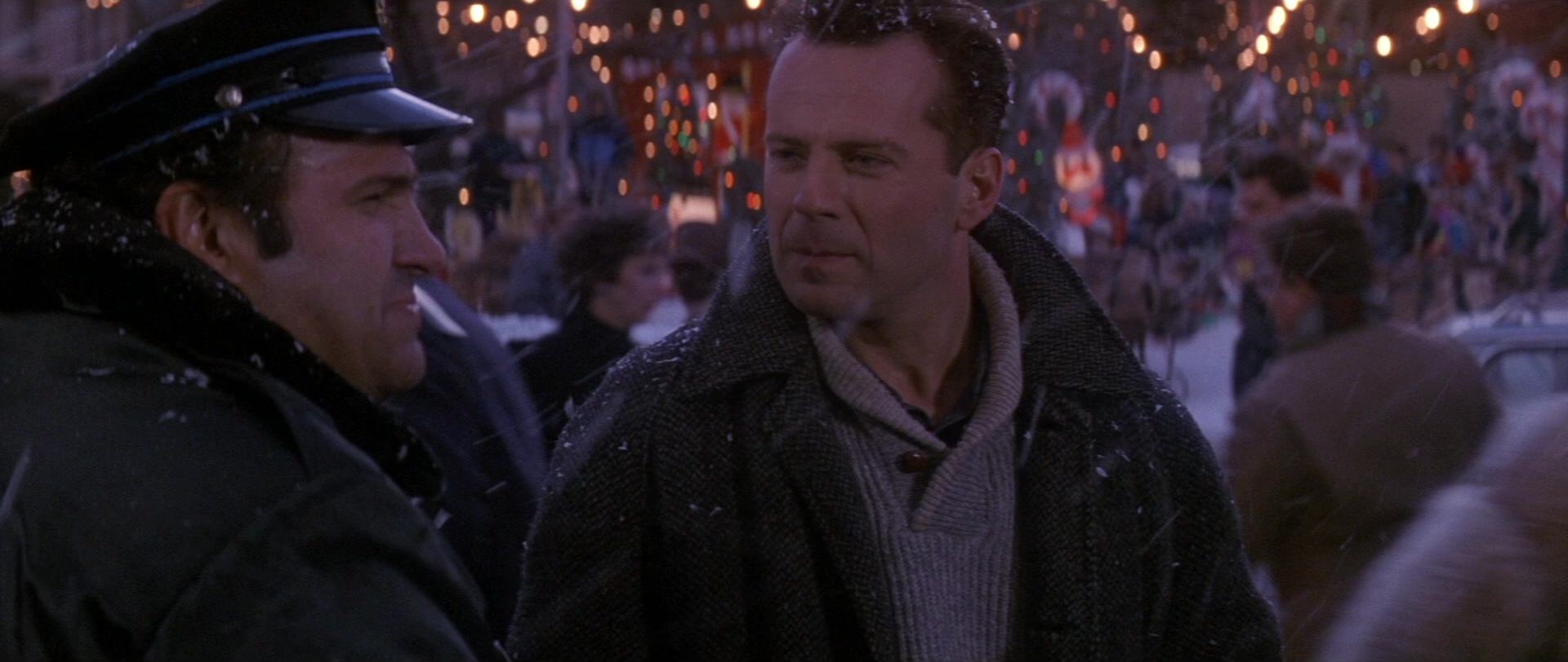 Die Hard 2 (1990), wide, 2.36:1 — film still