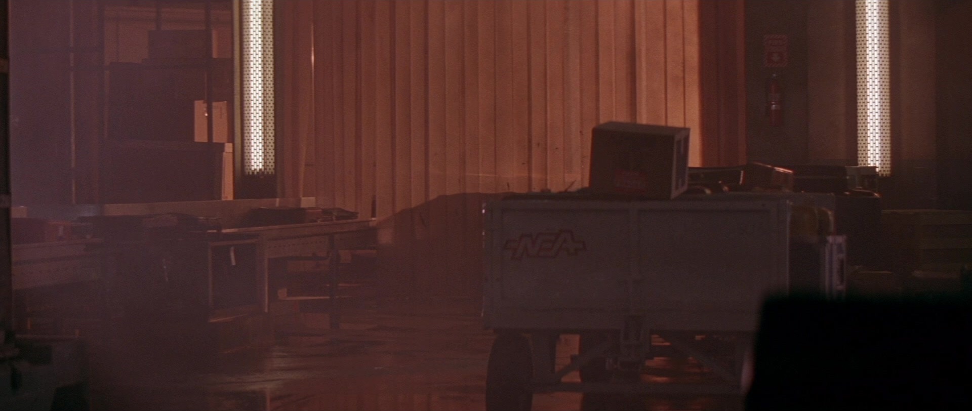 Die Hard 2 (1990), wide, 2.36:1 — film still