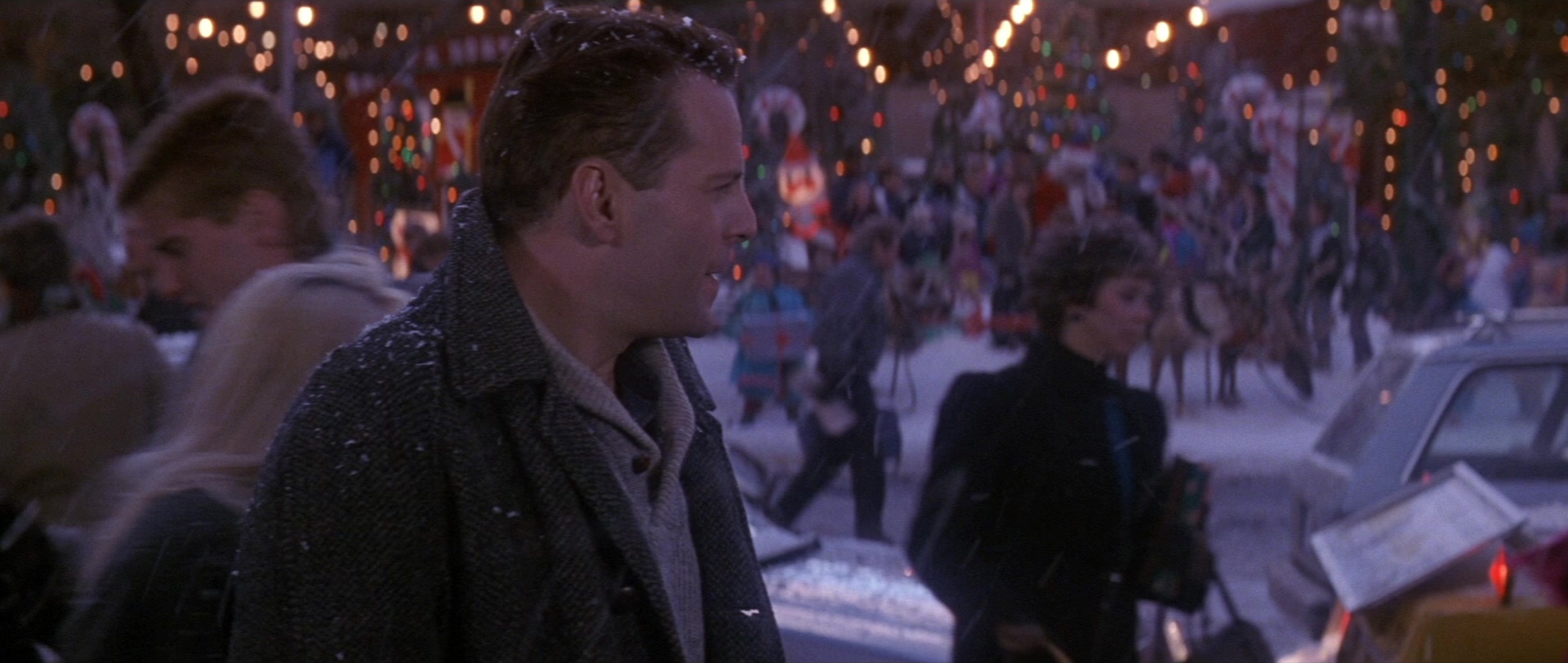 Die Hard 2 (1990), wide, 2.36:1 — film still