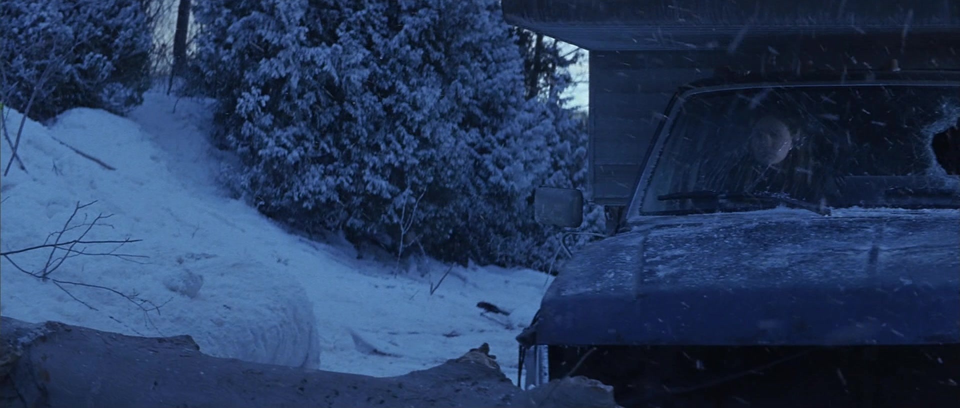 X-Men (2000), wide, 2.35:1 — film still
