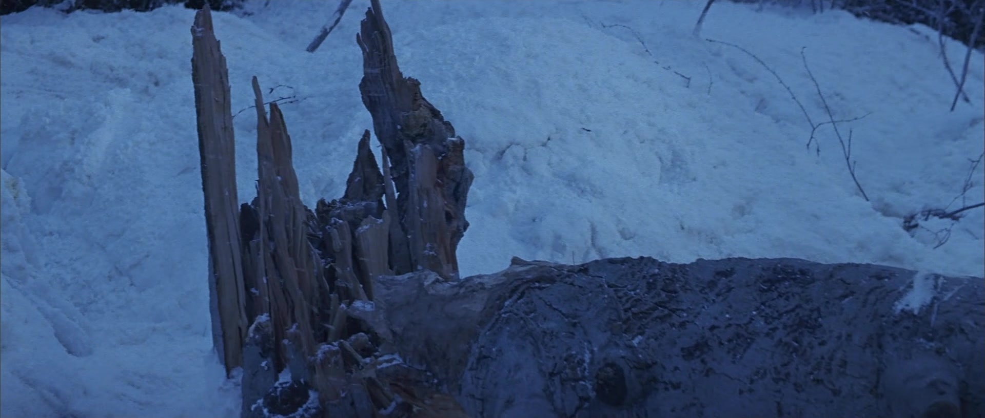 X-Men (2000), wide, 2.35:1 — film still