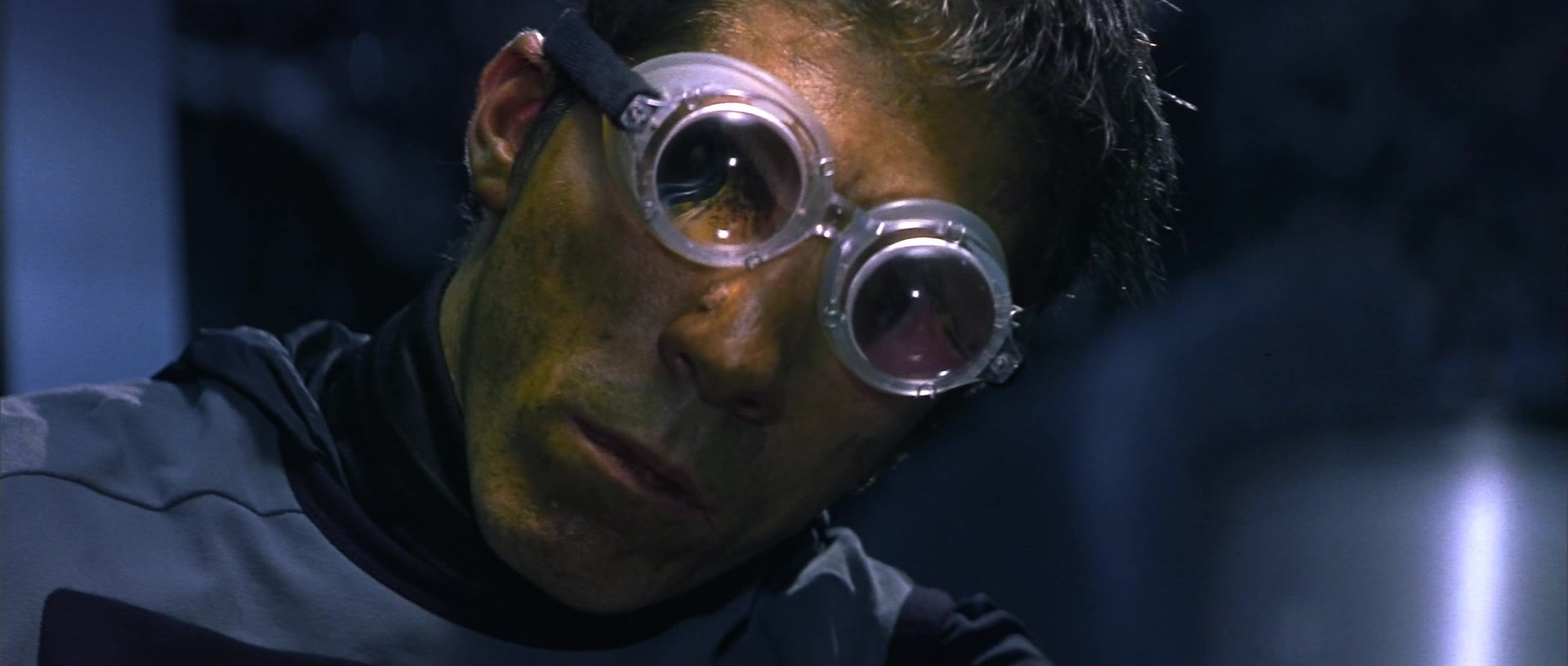 X-Men (2000), wide, 2.35:1 — film still