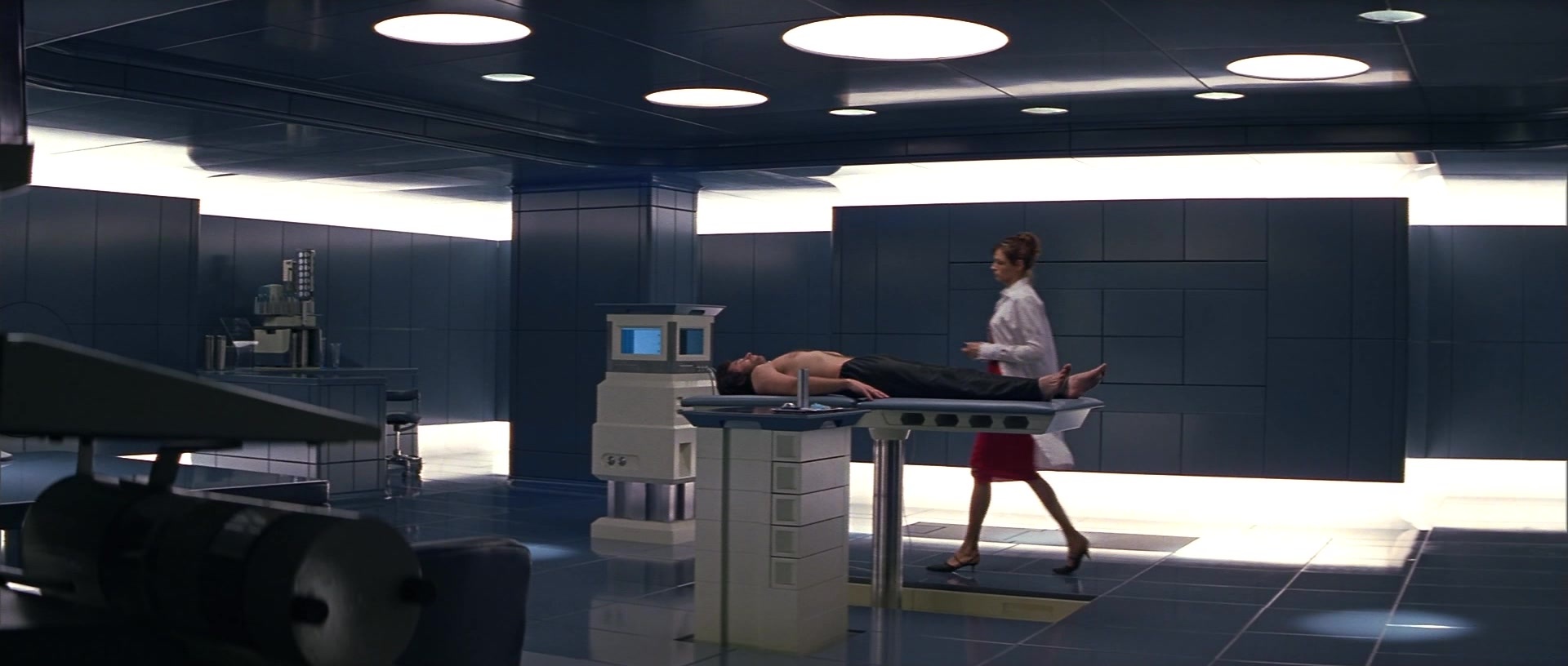 X-Men (2000), wide, 2.35:1 — film still