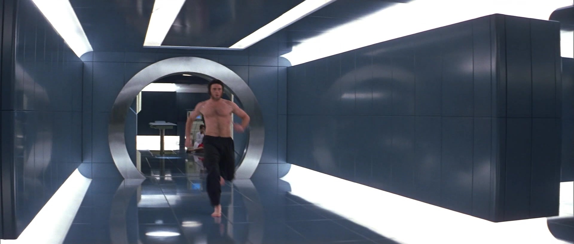 X-Men (2000), wide, 2.35:1 — film still