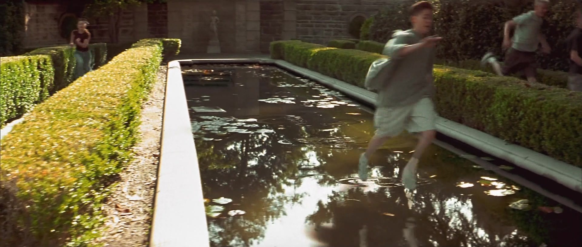 X-Men (2000), wide, 2.35:1 — film still