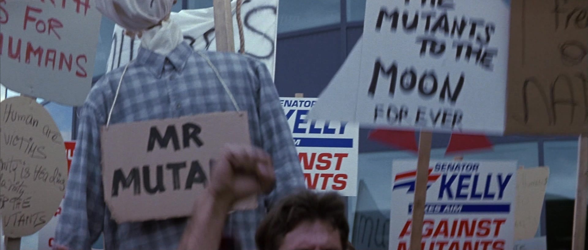 X-Men (2000), wide, 2.35:1 — film still