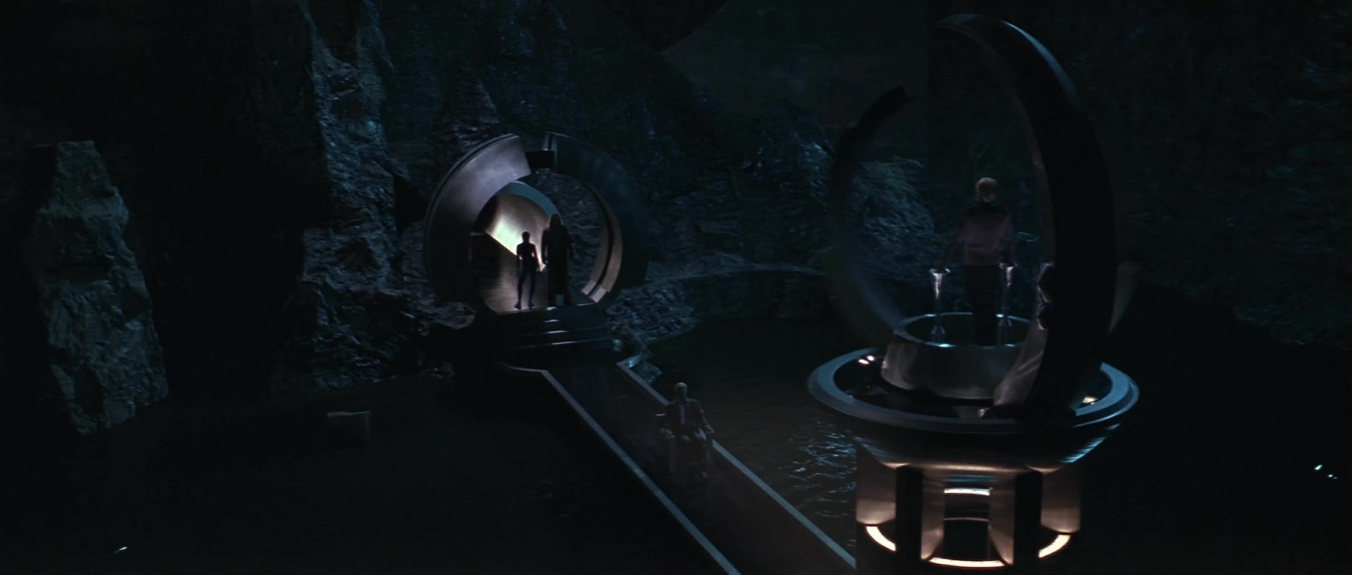 X-Men (2000), wide, 2.35:1 — film still