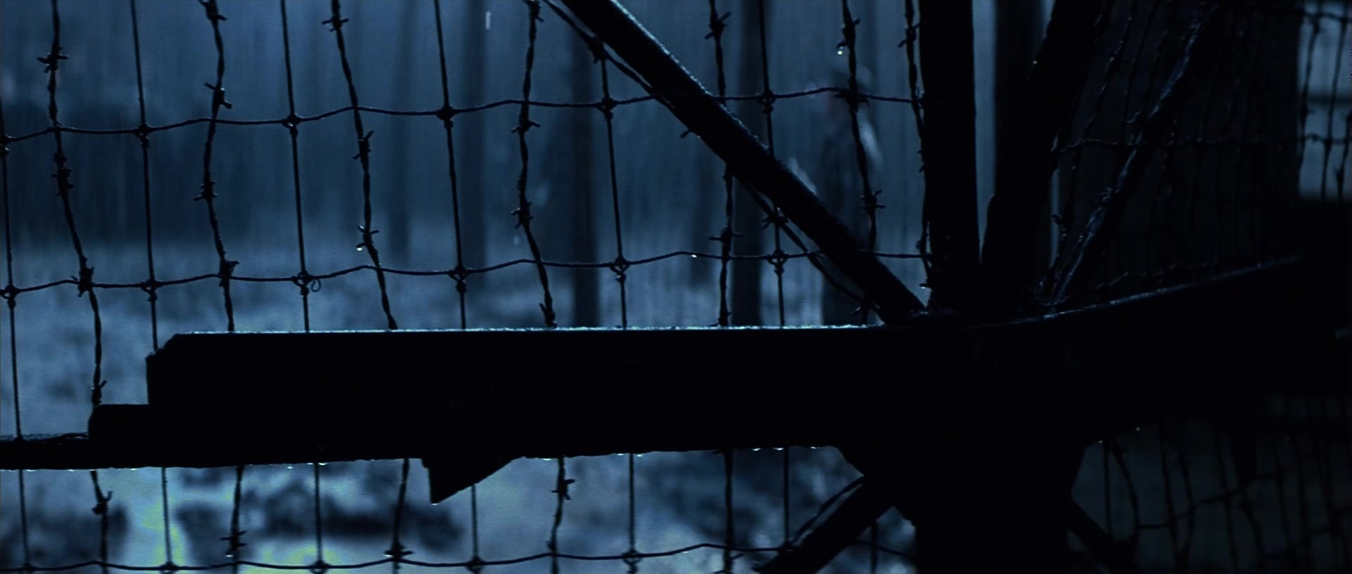 X-Men (2000), wide, 2.35:1 — film still
