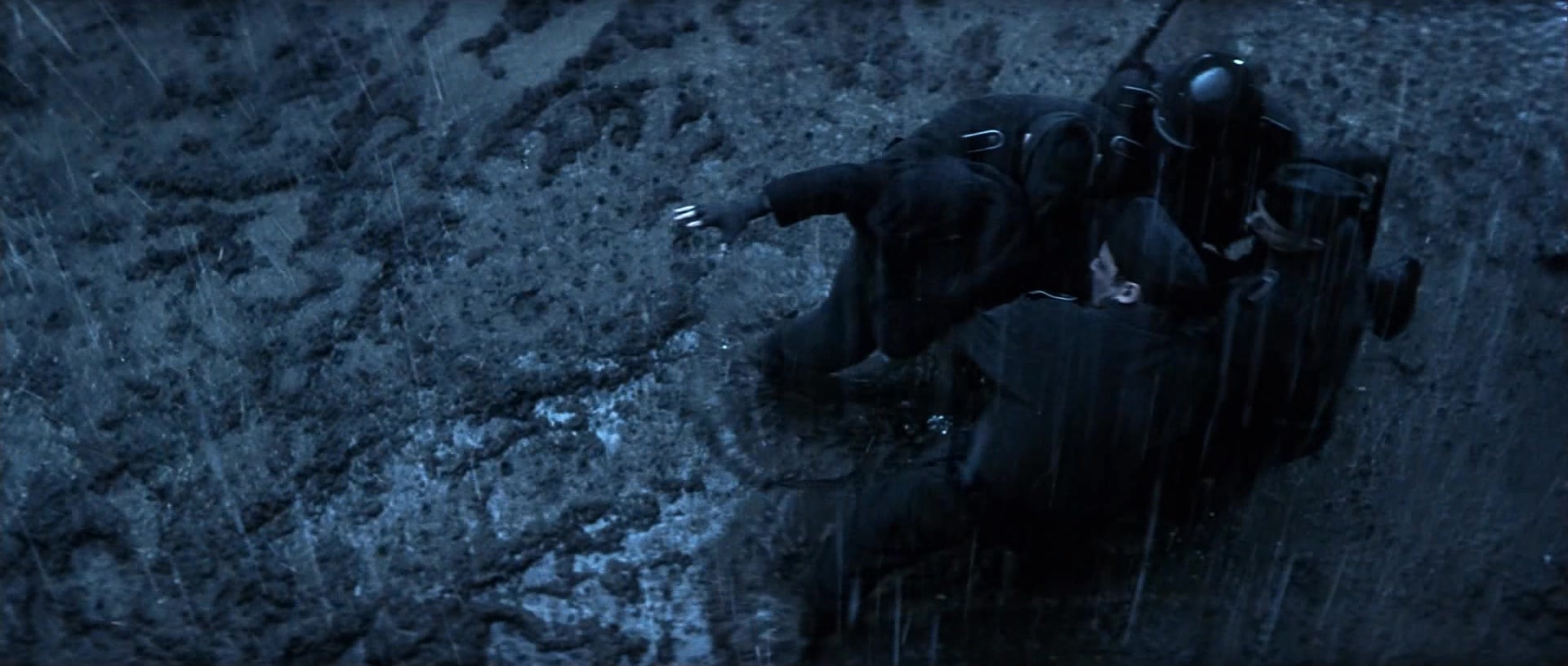 X-Men (2000), wide, 2.35:1 — film still