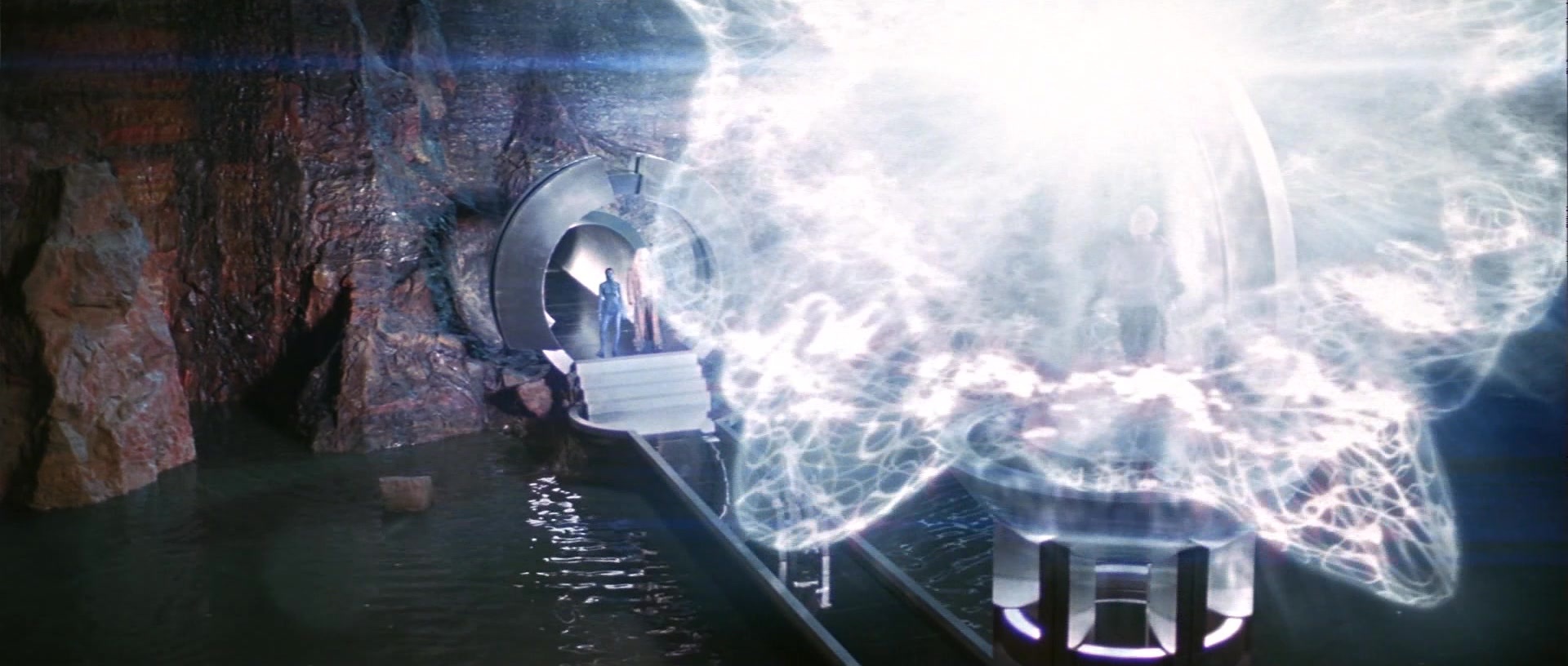 X-Men (2000), wide, 2.35:1 — film still