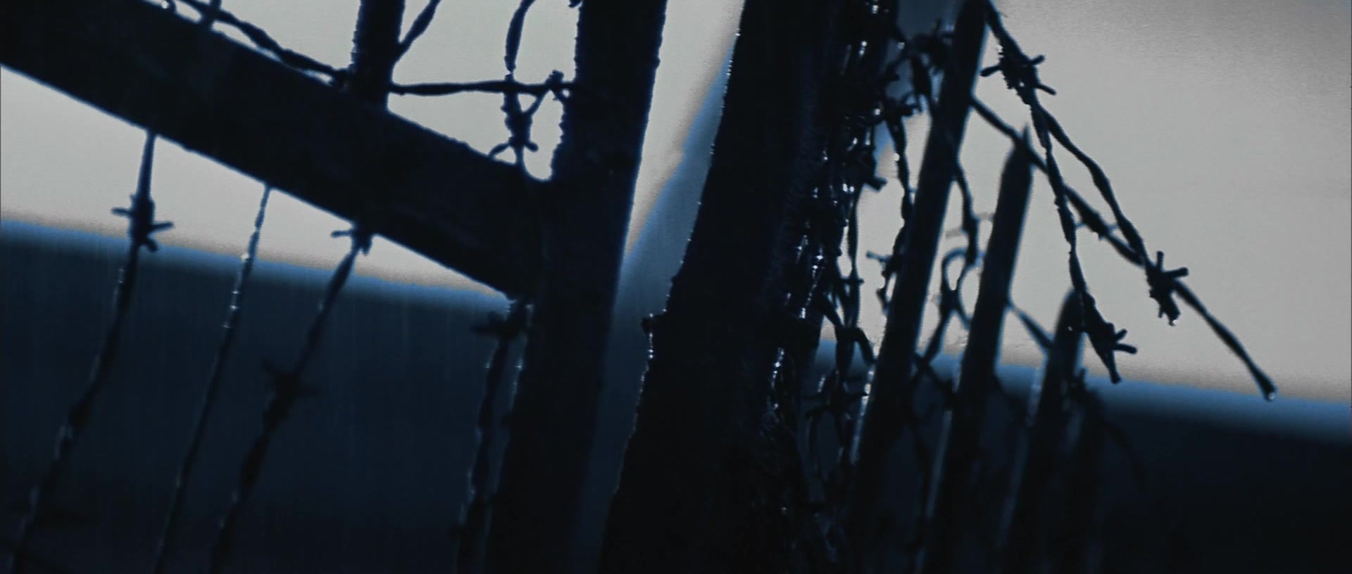 X-Men (2000), wide, 2.35:1 — film still