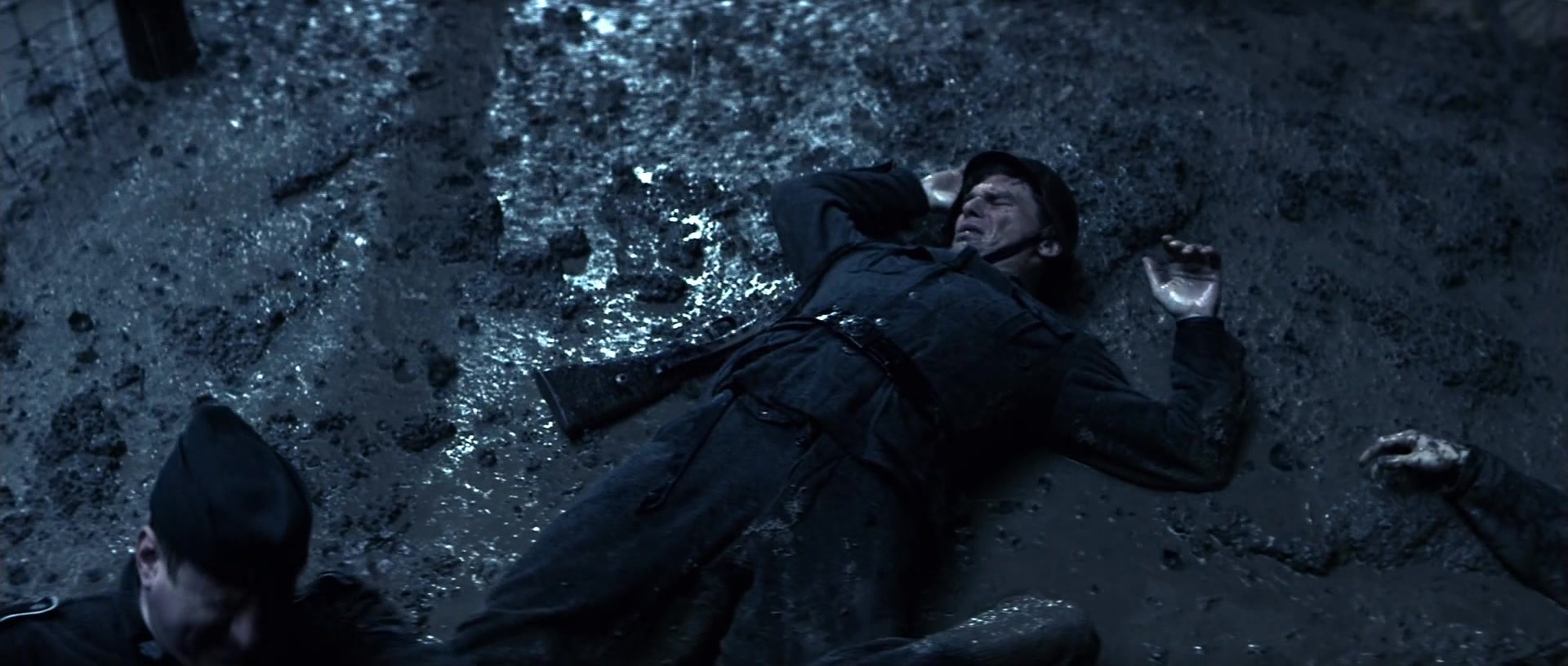 X-Men (2000), wide, 2.35:1 — film still