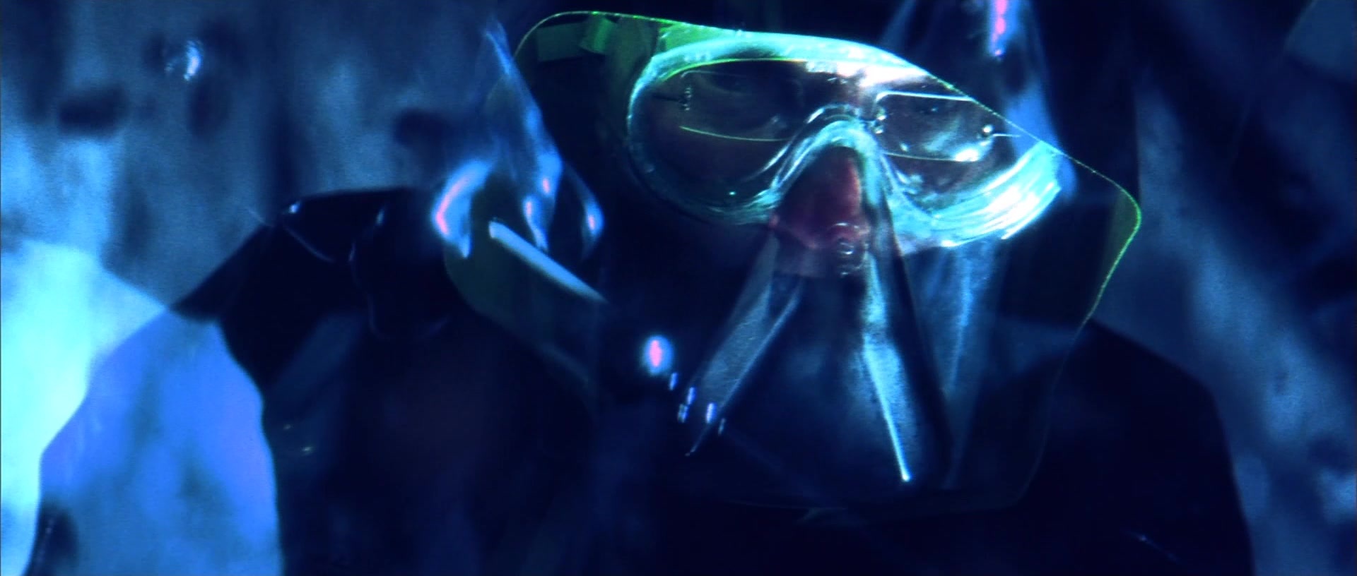 X-Men (2000), wide, 2.35:1 — film still